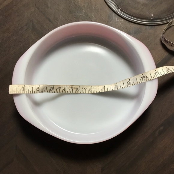 Pyrex Vintage Pink Flamingo Casserole Dish with Glass Lid - Picture 6 of 11